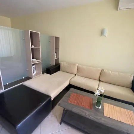 Apartmán Central Beach Apartament Sluneční pobřeží